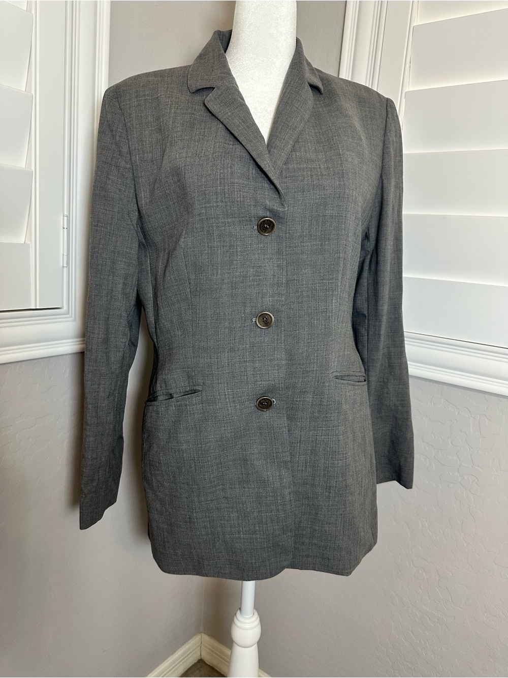 Bundle 3/$33 Ann Taylor Gray Tailored Three-Button Blazer